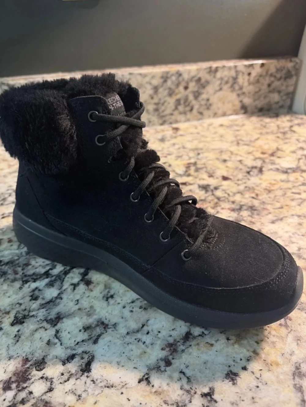 SKECHERS♦️ON THE GO JOY BOOT